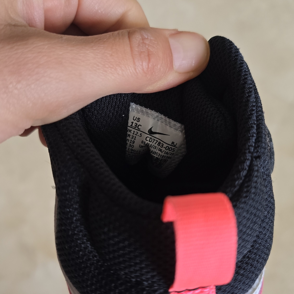 Nike Kids Court Borough Mid 2 Black And Pink - Picture 3 of 3